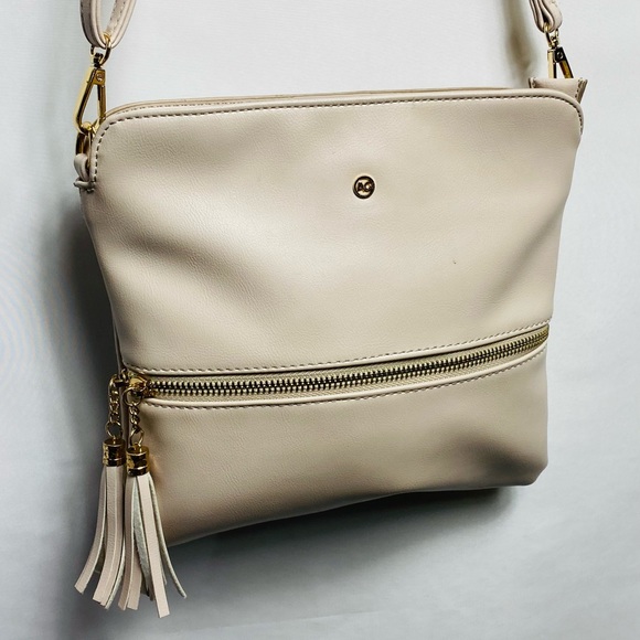 Amelie Galanti Crossbody Ivory Faux Leather Purse Bag Clutch 9”x9.5” - Picture 2 of 5